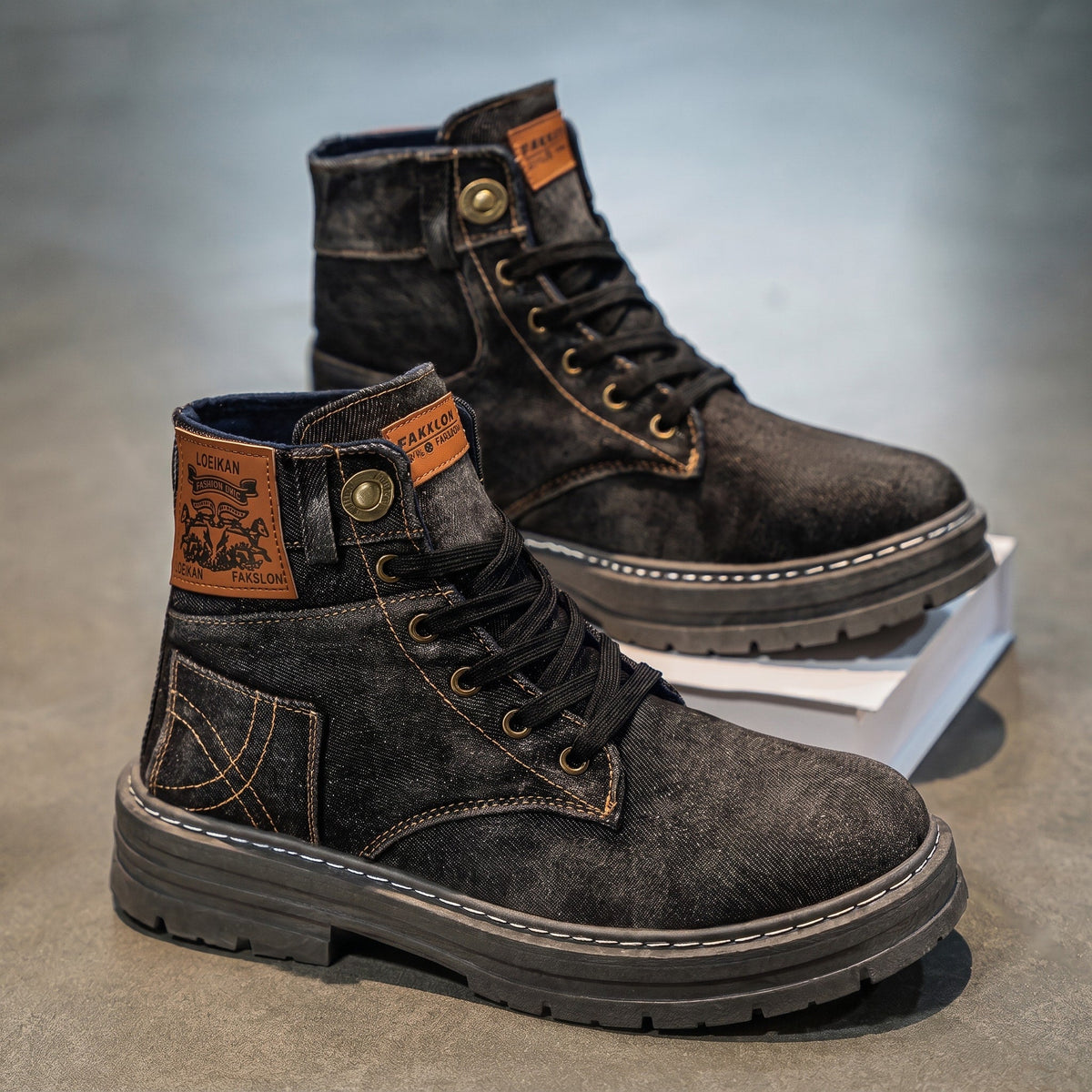 Owen - Men's Lace-Up Combat with Chunky Sole and Padded Collar - Boots - Black - Davies & Cooper