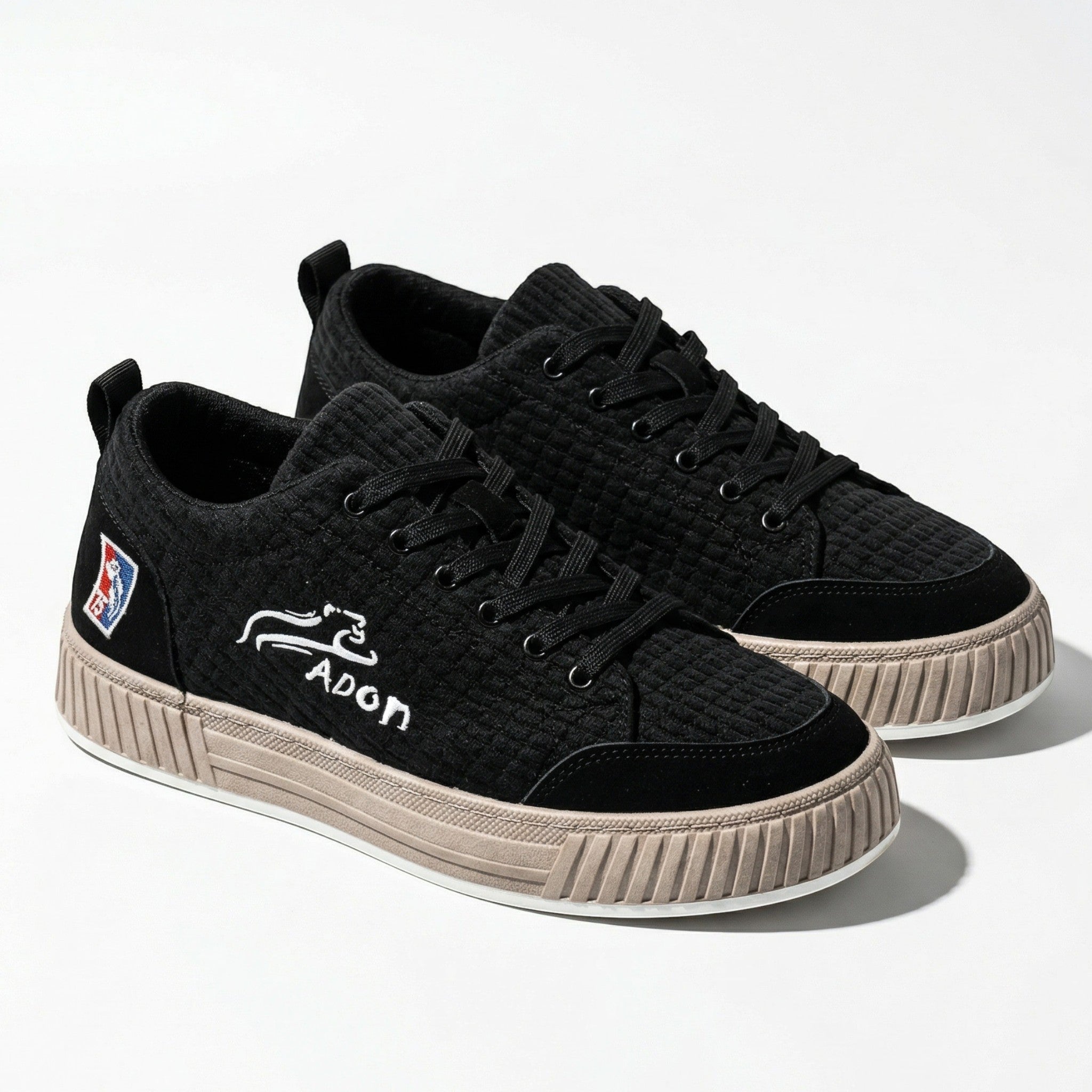 Ryan - Men's Textured Low-Top Trainers