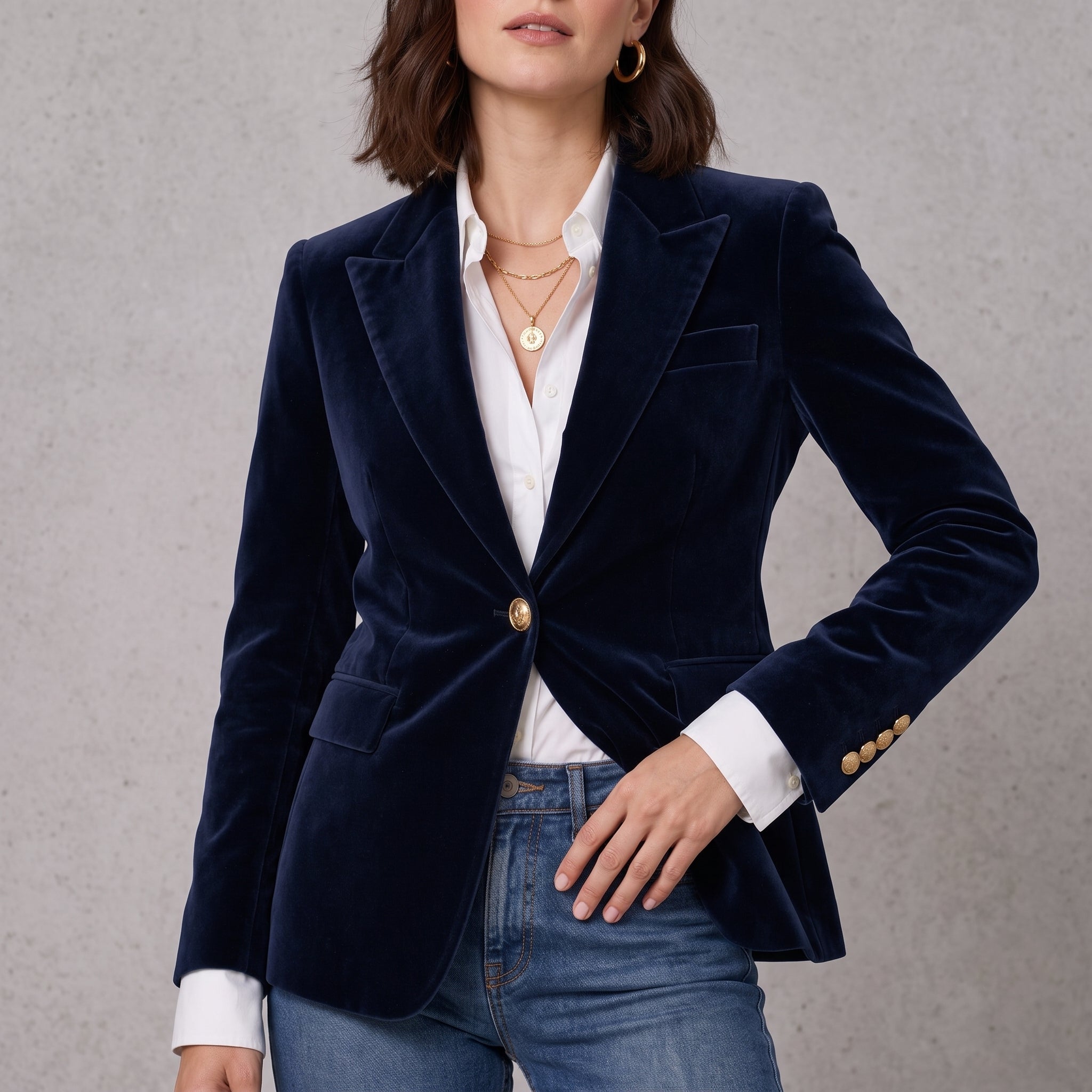 Sophie - Women's Tailored Single-Breasted Blazer with Gold Buttons - Blazers - Dark Blue - Davies & Cooper
