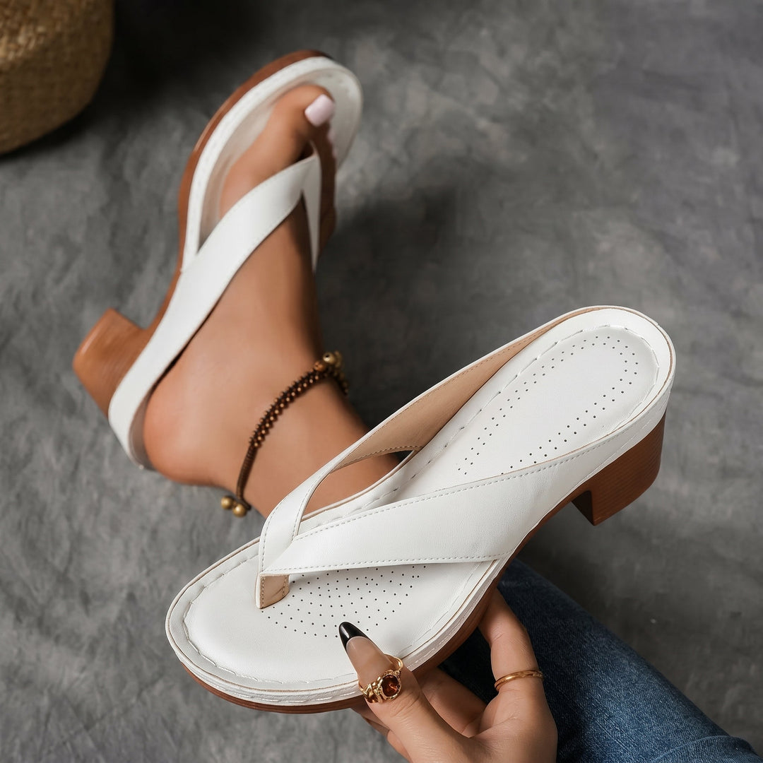 Tara - Women's Toe Post Block Heel Sandals - Sandals - White - Davies & Cooper